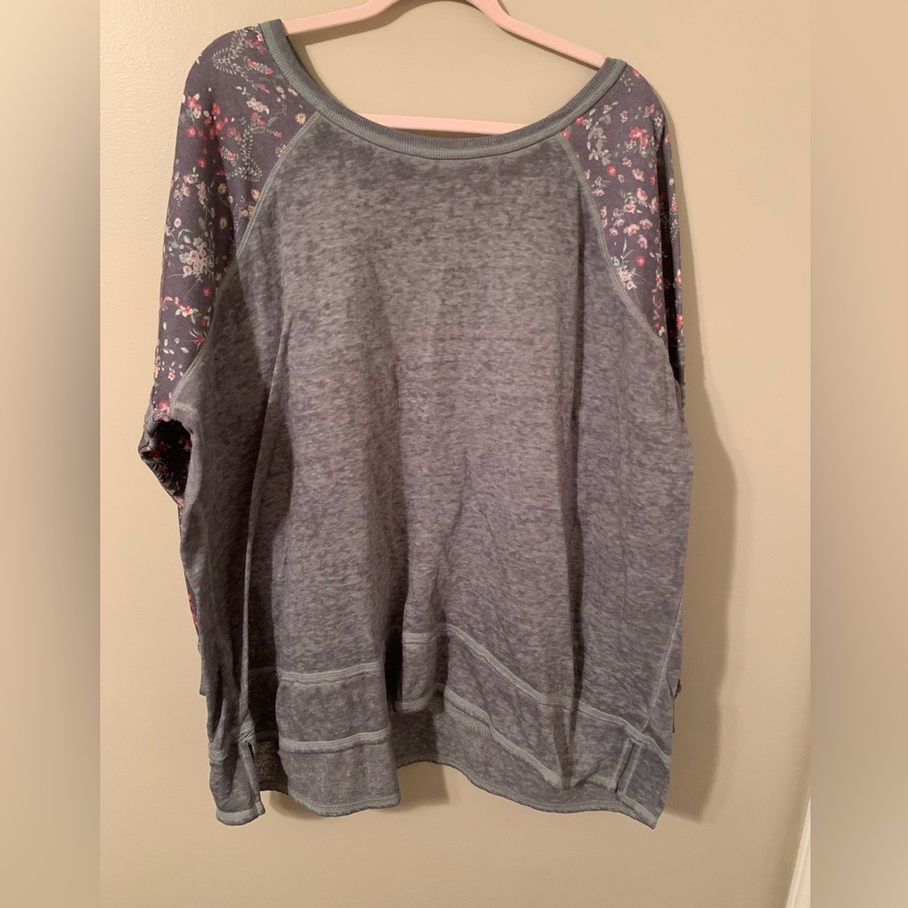 Maurices shirt